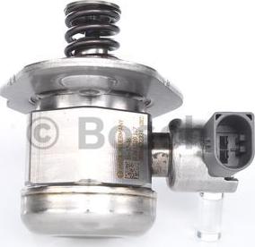 BOSCH 0 261 520 147 - High Pressure Pump www.parts5.com
