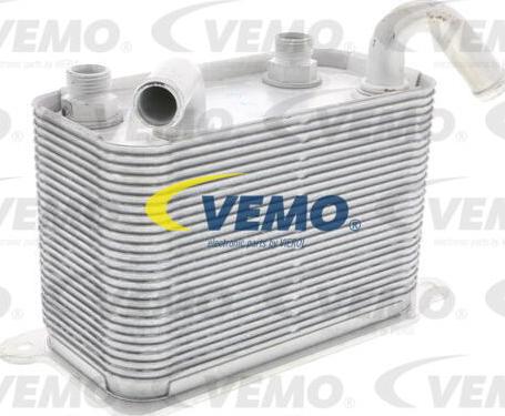 Vemo V15-60-6067 - Oil Cooler, engine oil www.parts5.com