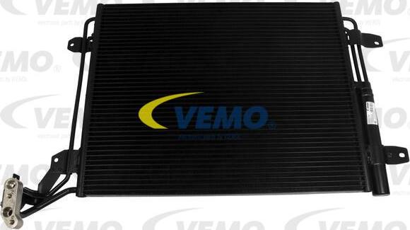 Vemo V15-62-1038 - Condenser, air conditioning www.parts5.com