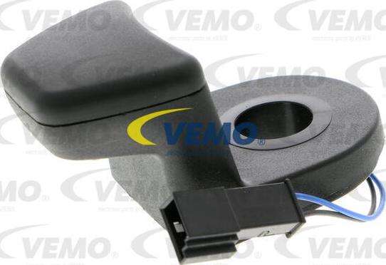 Vemo V20-73-0193 - Switch, rear hatch release www.parts5.com